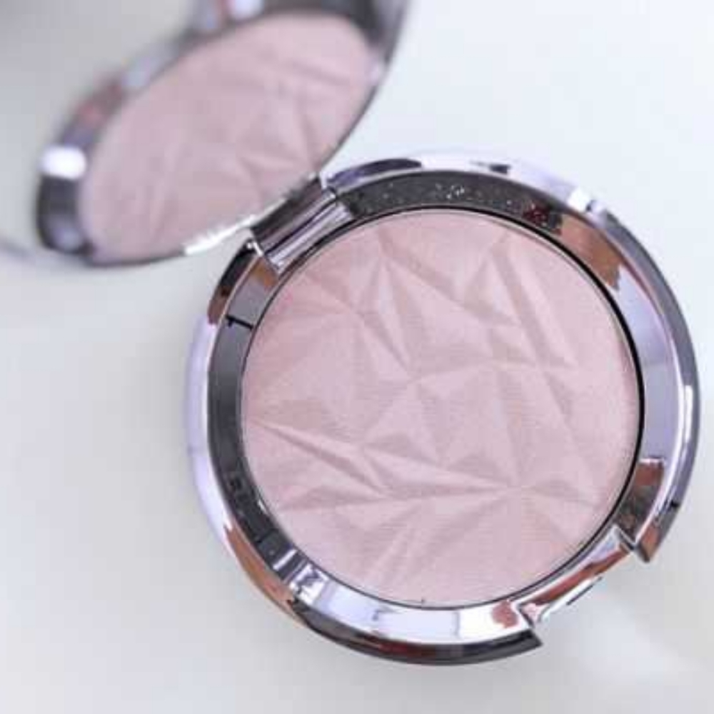 Becca Shimmering Skin perfector